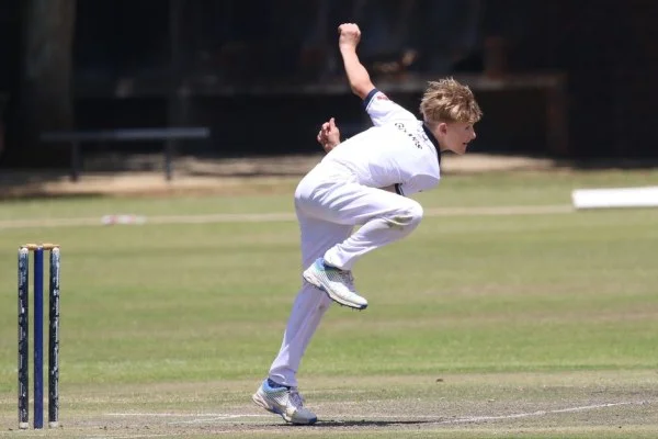 cricket bowler action